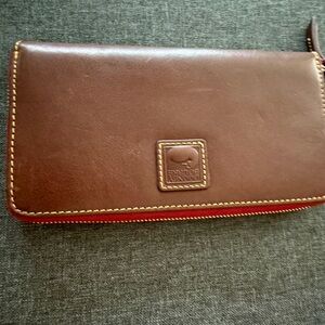 Dooney and Bourke Leather womens cordovan Wallet